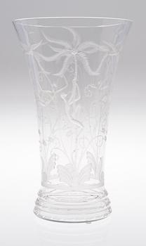 An Edward Hald engraved glass vase, Orrefors 1927.