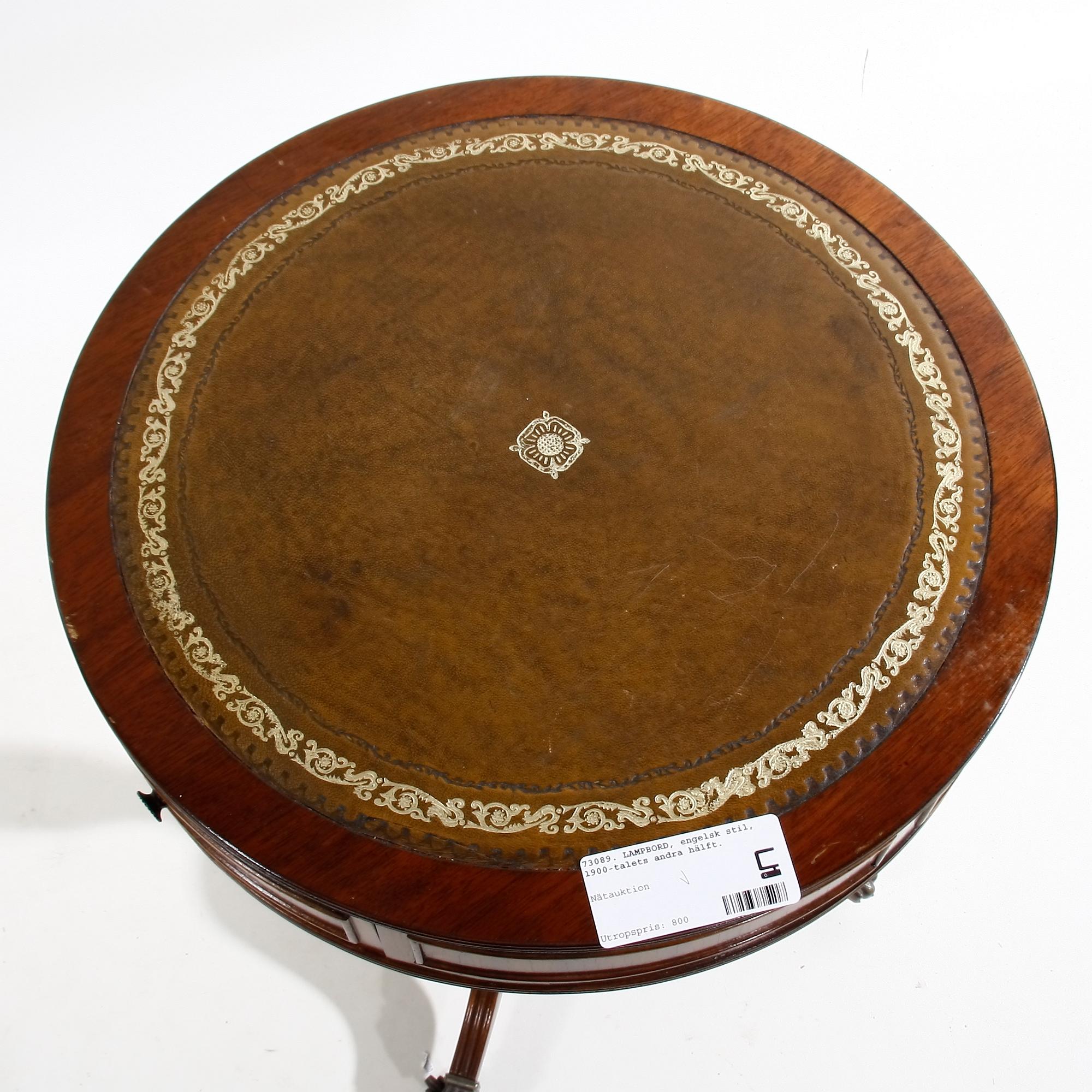 LAMPBORD, engelsk stil, 1900-talets andra hälft.