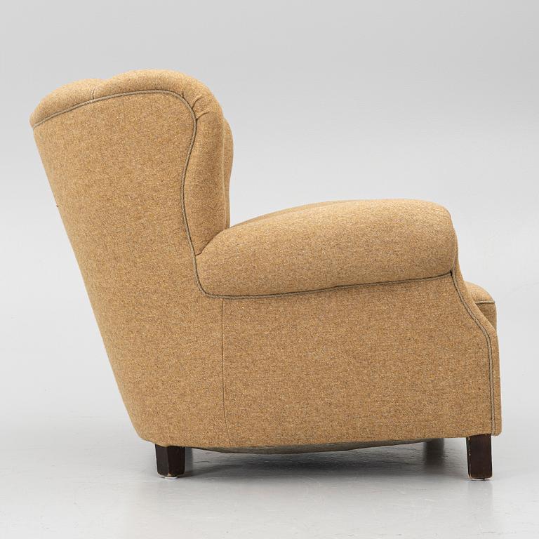 Armchair, model no. 1518, Fritz Hansen, 1940s.