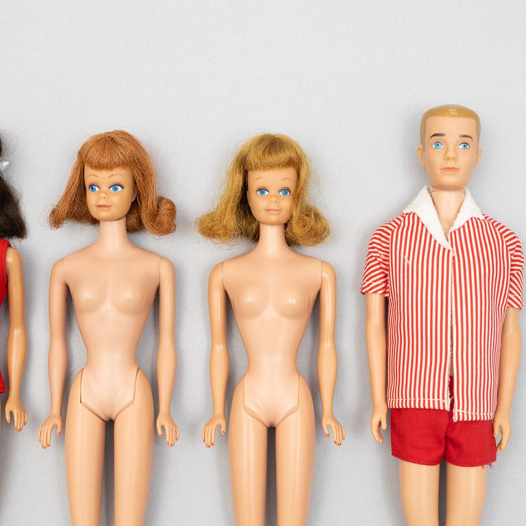 Barbiedockor, 5 st, bl a  "Barbie Swirl Ponytail",  "Skipper" & "Ken", Mattel, 1960-tal.