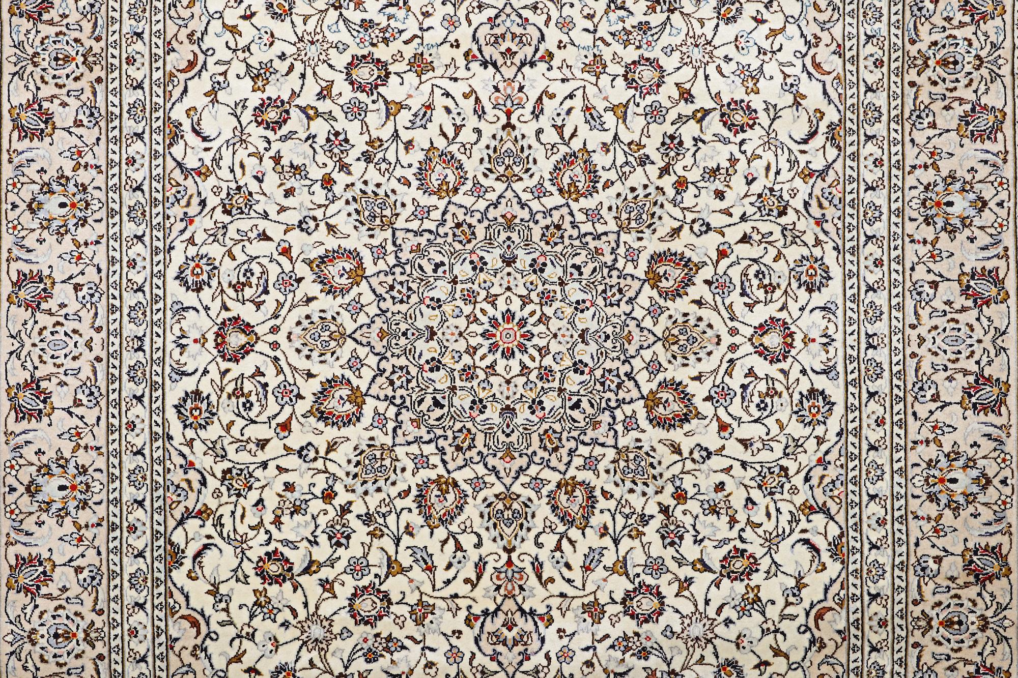 A Kashan carpet, c.355 x 243cm.