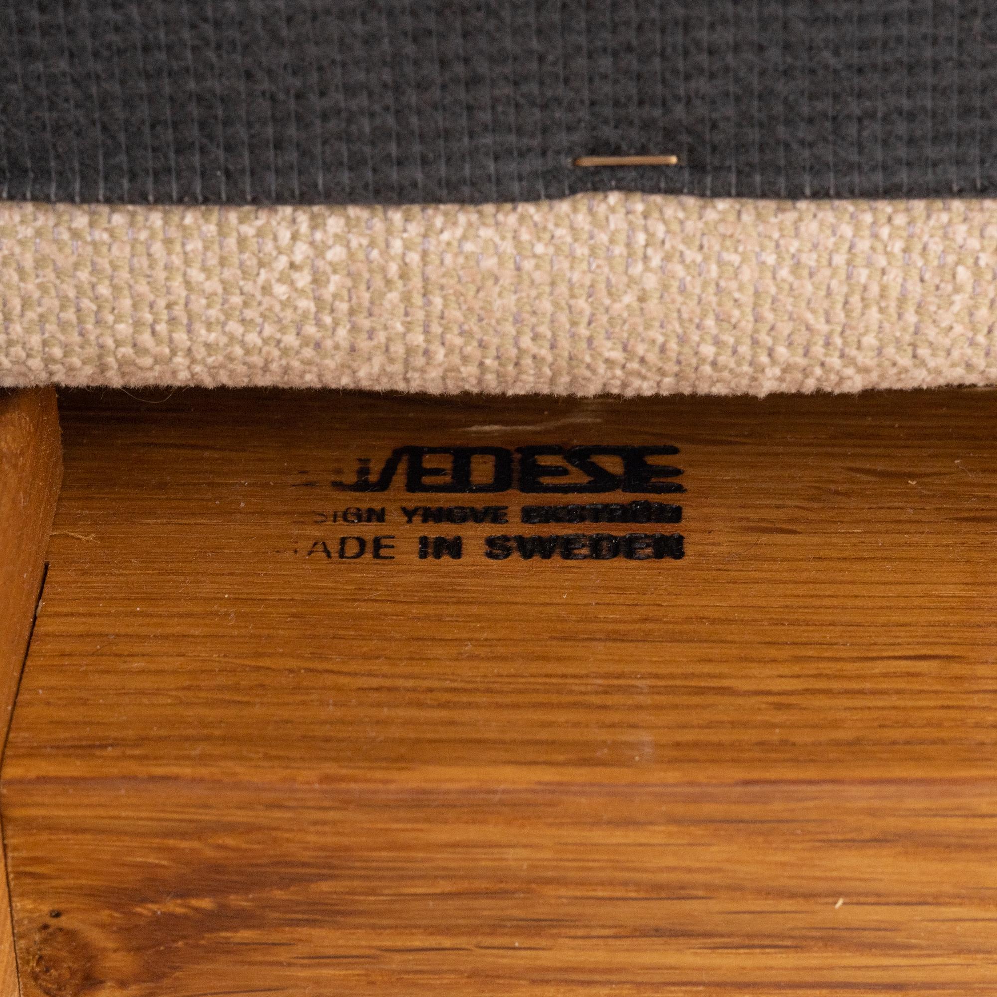 Yngve Ekström, soffa, "Accent", Swedese, 2000-tal.