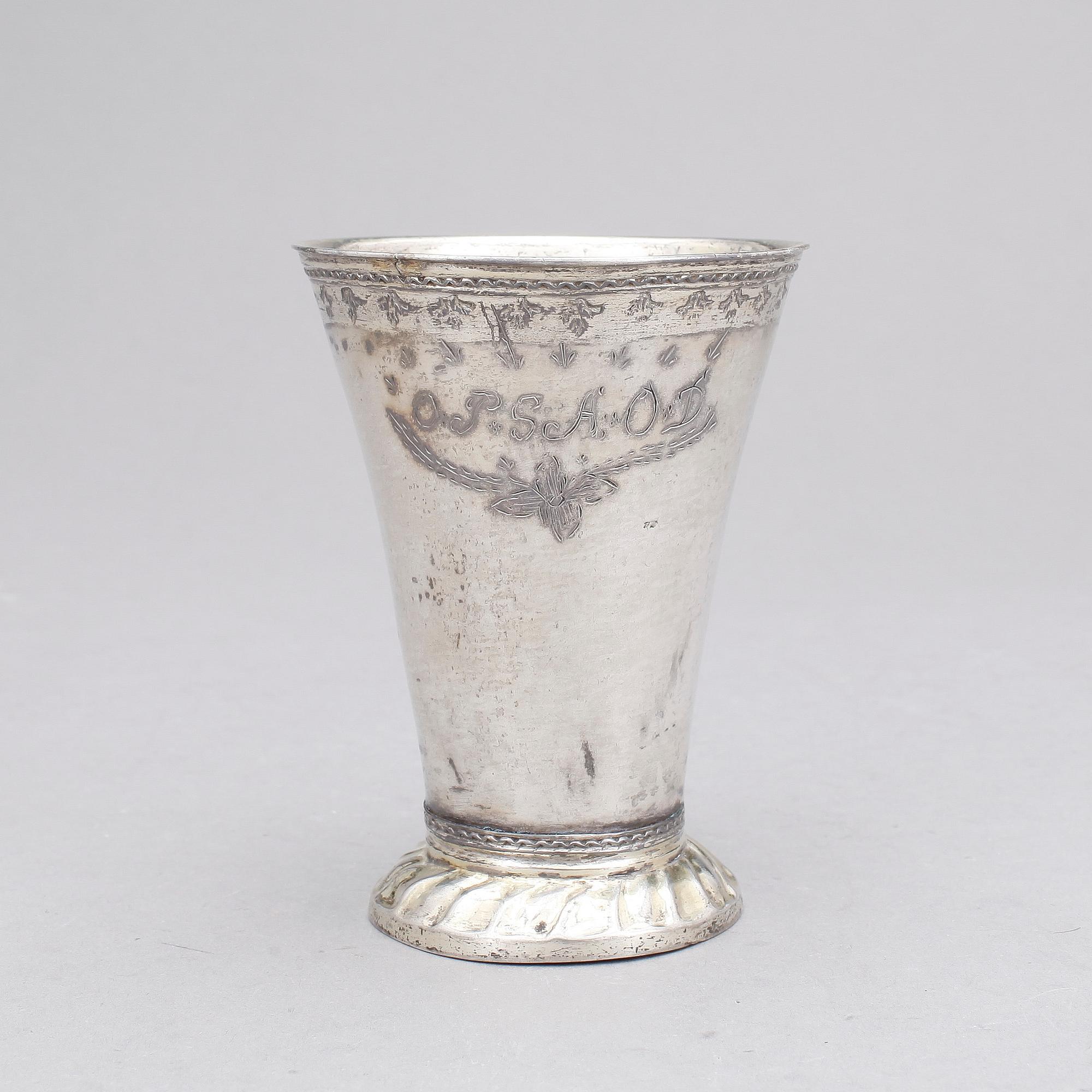 BÄGARE, silver, otydlig mästarstämpel, troligen Christoffer Wasserman, Lindesberg 1769. Vikt 96 gram.