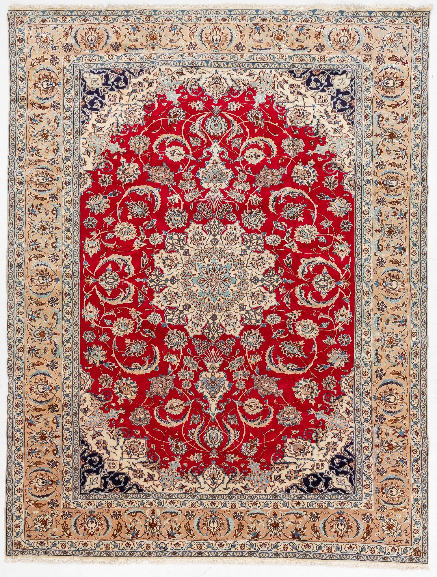 Carpet, Nain, approx. 383 x 294 cm.