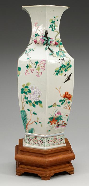 A famille rose vase, late Qing dynasty.