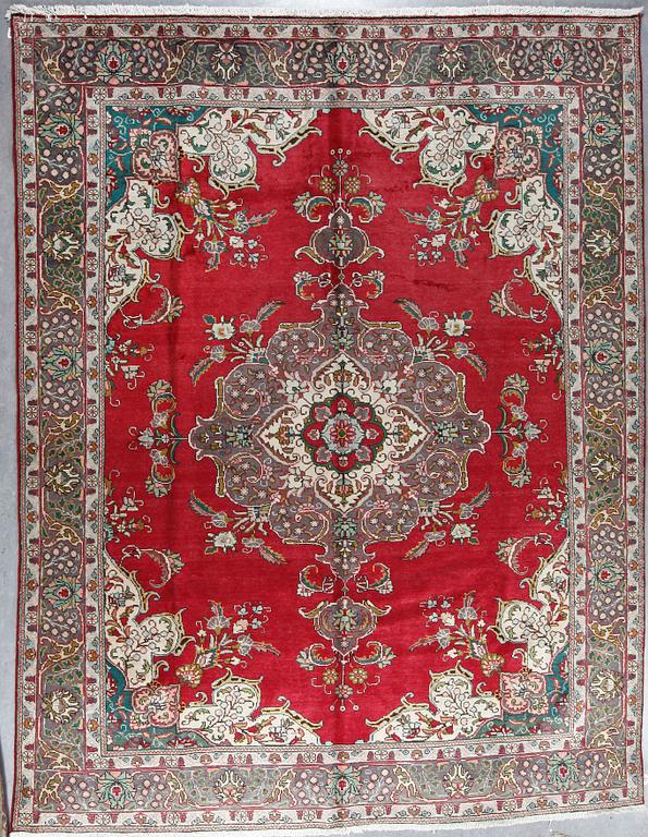 MATTA, sannolikt Täbris, ca  370x292 cm.