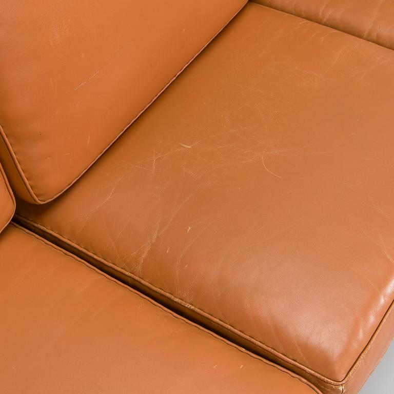 Ilmari Tapiovaara, sohva / nojatuoleja 3 kpl, valmistaja Lukkiseppo, 1900-luvun puoliväli.