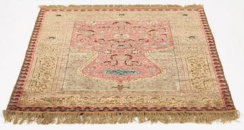 Matta, antik silke Kum Kapi med metallbroschering, Istanbul omkring 1910, "Sultan's Head Prayer" design.