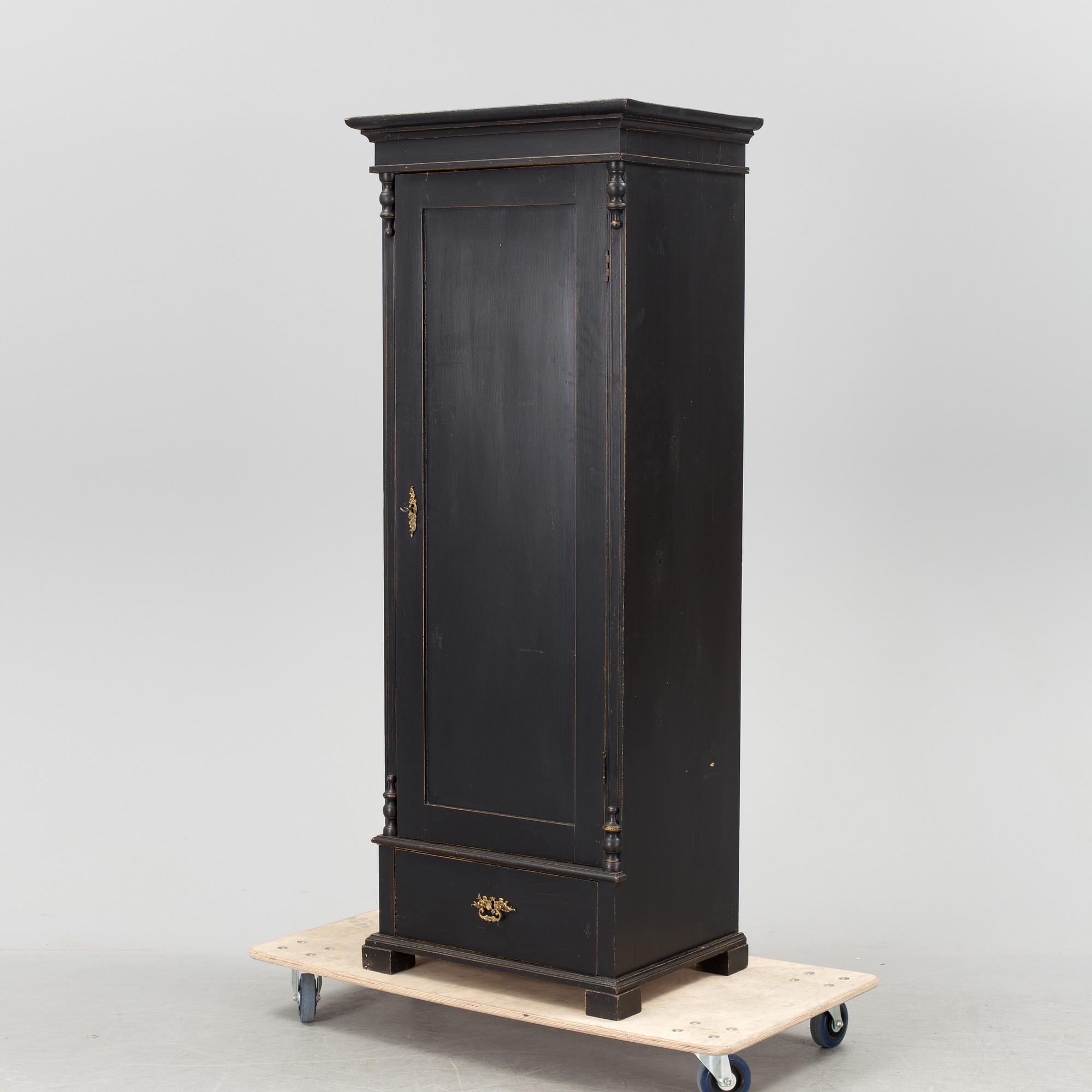 A late 1800s cabinet.
