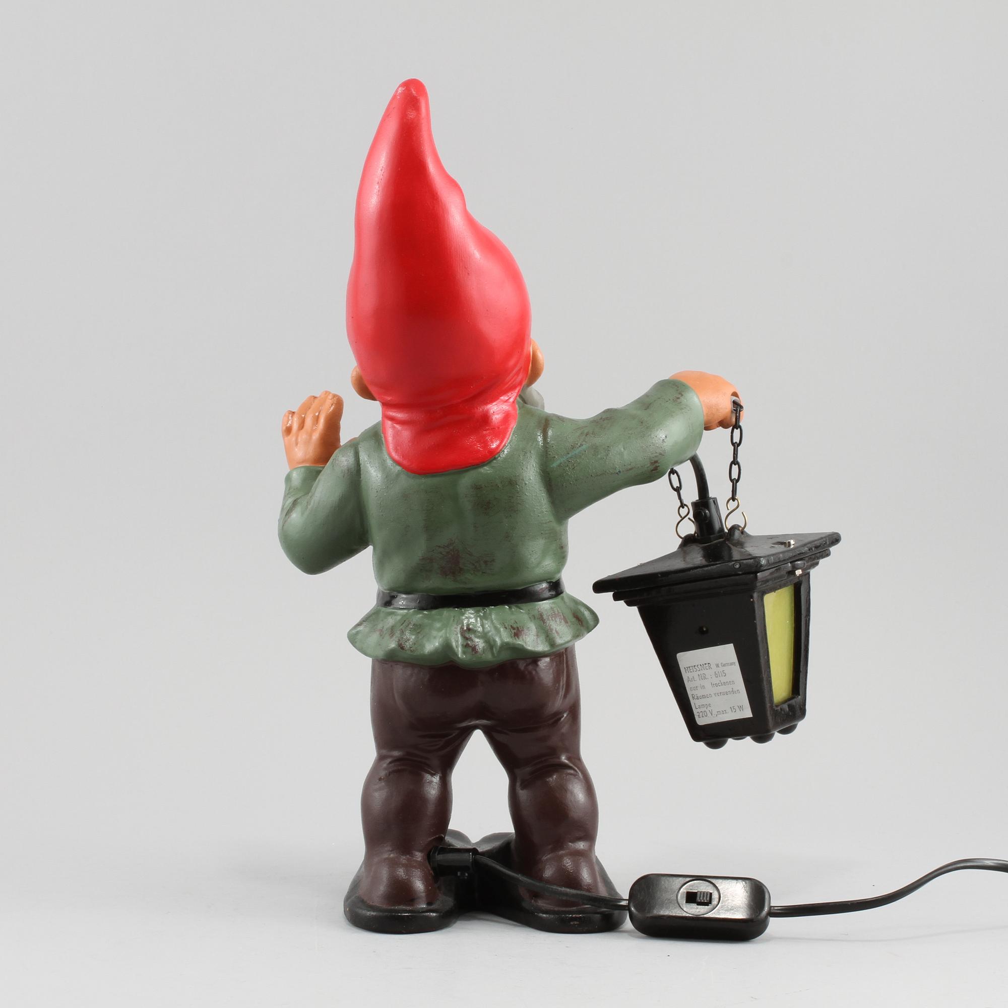 TOMTE med LYKTA, lergods, Heissner, 1900-talets andra hälft.