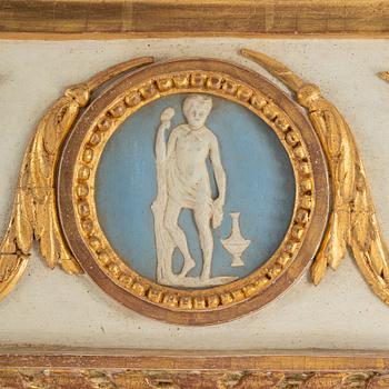 A late Gustavian mirror, beginning of the 19th century.