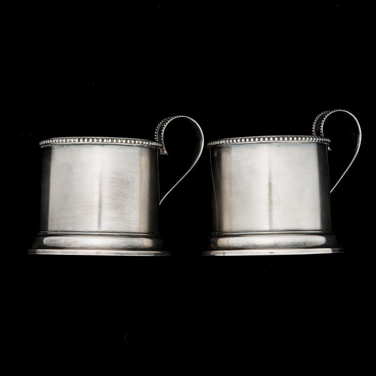 TEGLASHÅLLARE, ett par, silver, Åbo, Finska Guldsmeds Ab, Åbo 1917. Totalvikt 211 g.