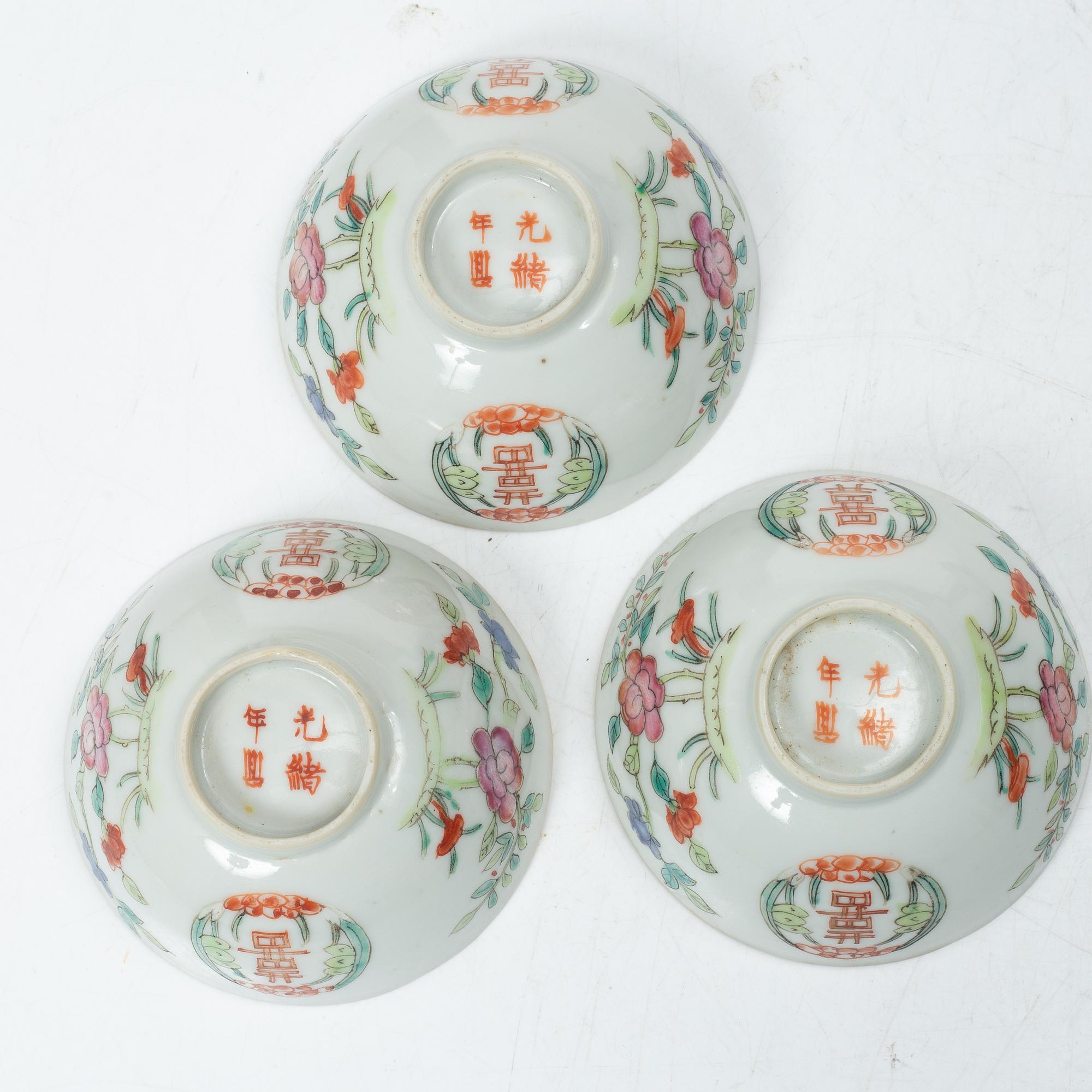 Skålar, sju stycken, porslin. Sen Qingdynasti, omkring 1900.