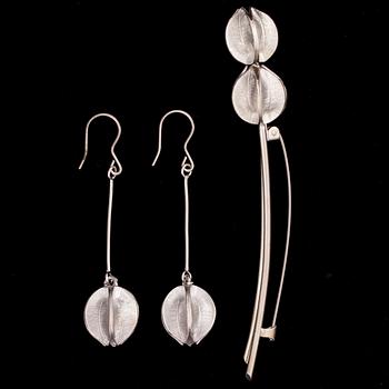 BROSCH samt ÖRHÄNGEN, sterling silver, Marja Suna Kalevala Koru. 2000-tal.