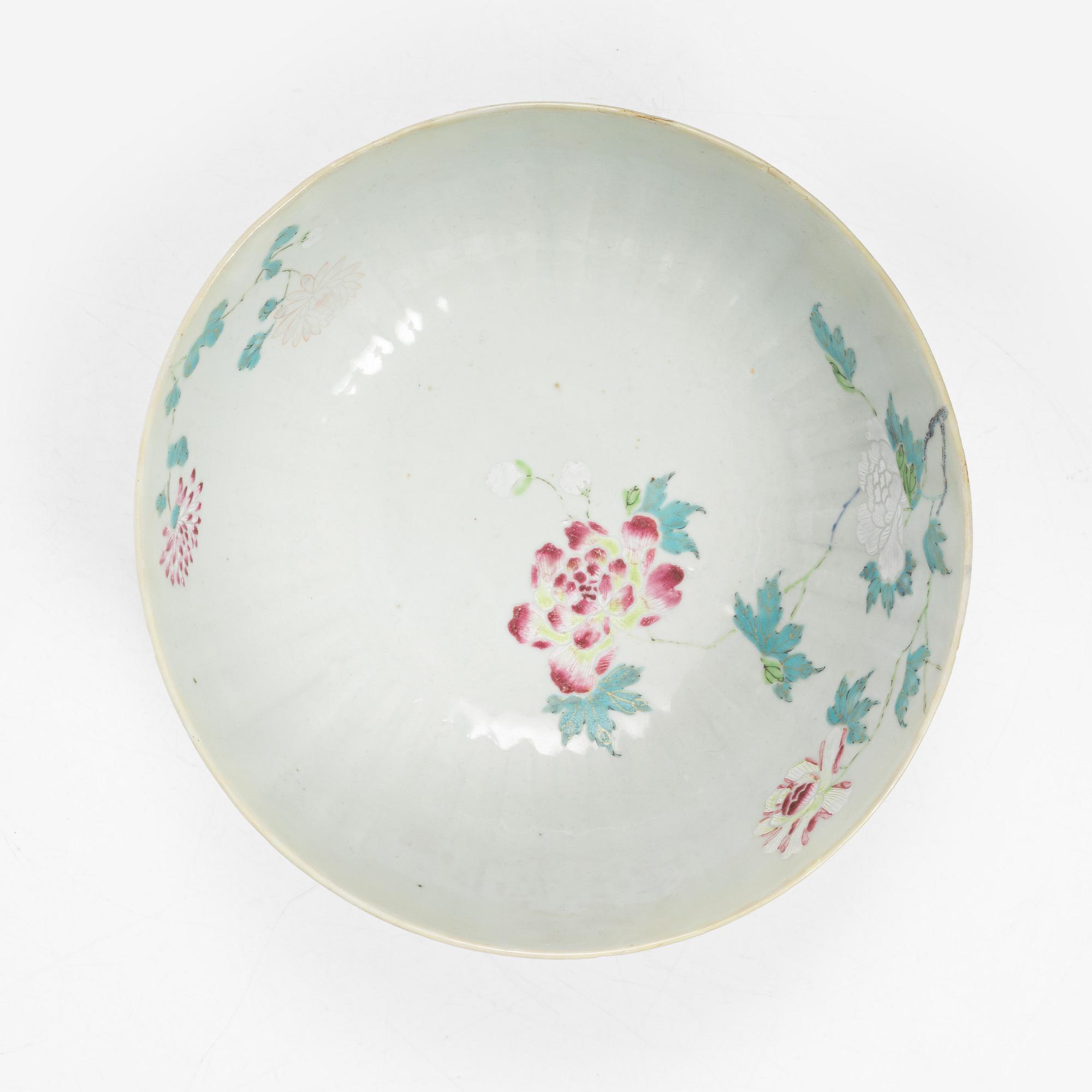 Skål samt tallrikar, ett par, porslin, Kina, Yongcheng (1723-35).