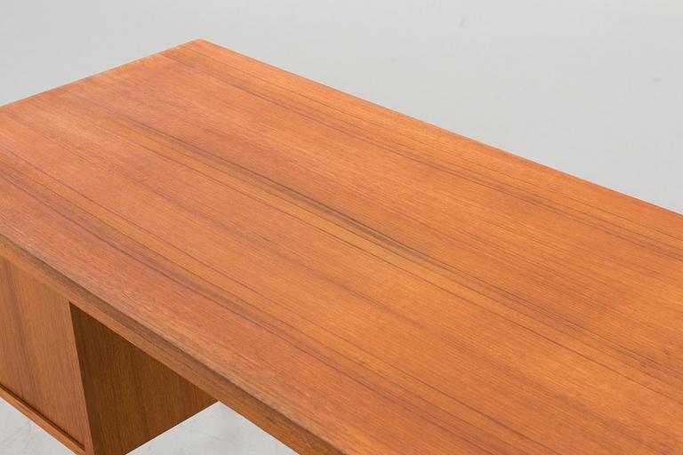 SKRIVBORD, teak, 1900-talets mitt/andra hälft.