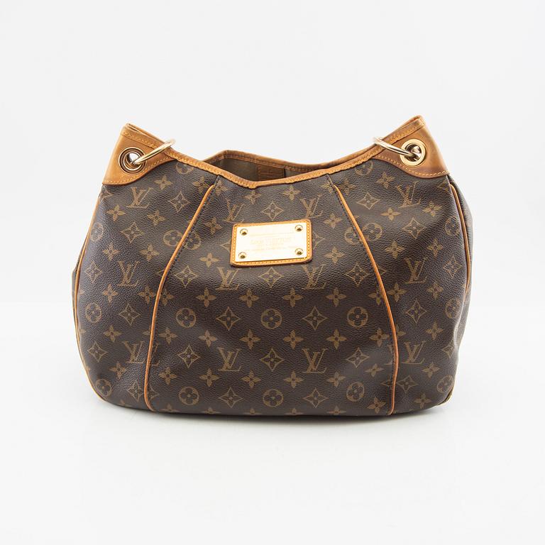 Louis Vuitton,