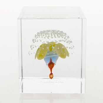OIVA TOIKKA, An annual glass cube, signed Oiva Toikka Nuutajärvi.