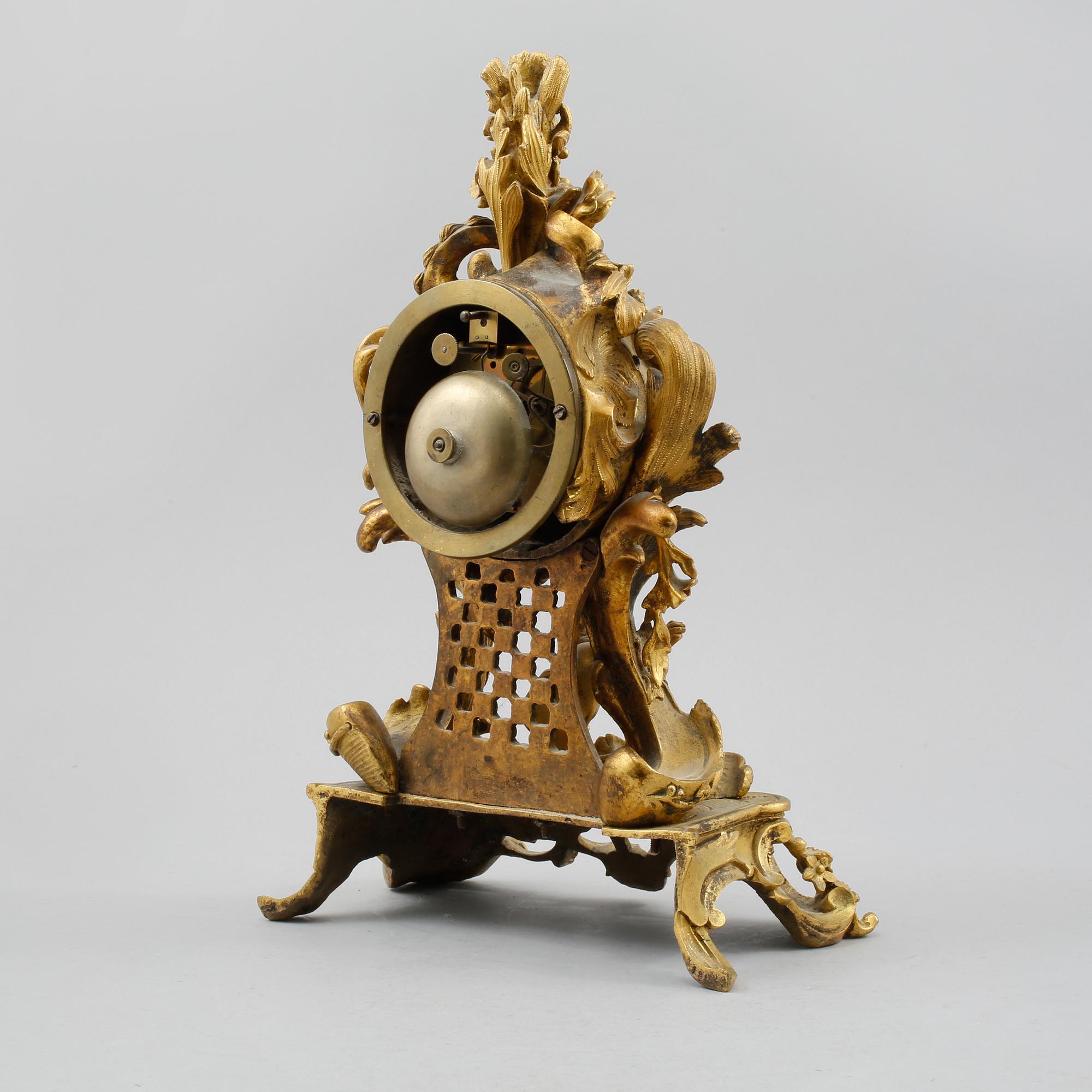 BORDSUR, Louis XV-stil, troligen Frères Raingo, Paris, 1800-talets andra hälft.