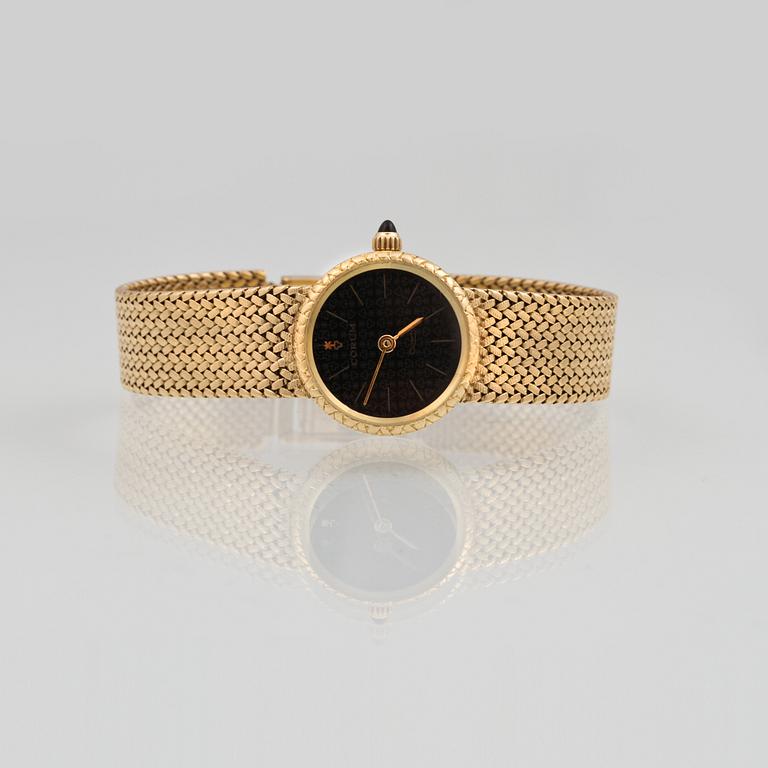 DAMARMBANDSUR, 18K guld, Corum. Vikt 45,7 gram.