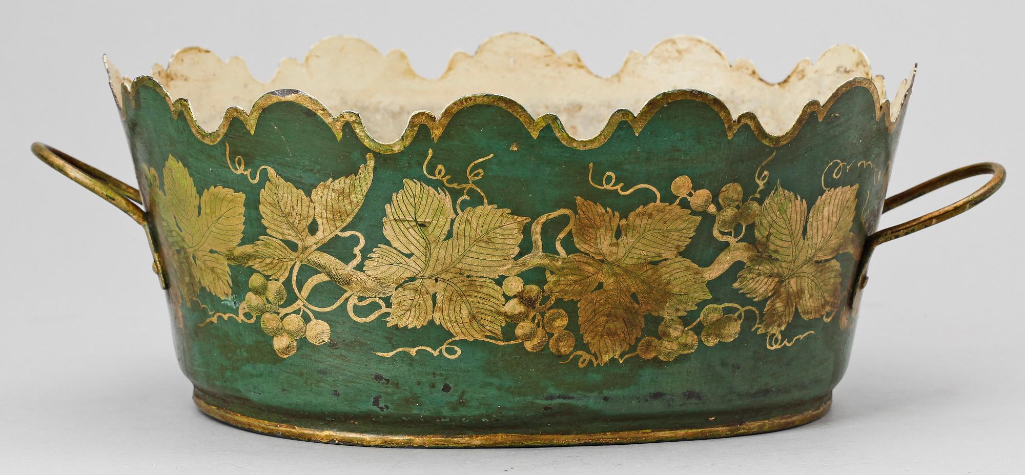 GLASSKÖLJARE, bemålad plåt, empire, 1800-talets första hälft.