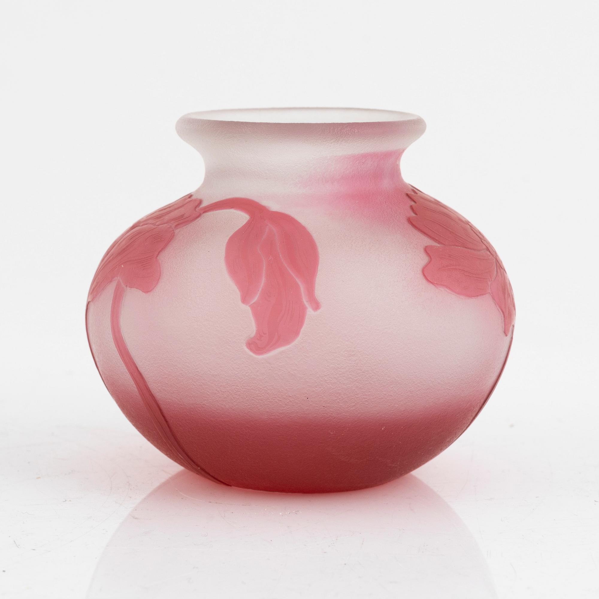 Karl Lindeberg, vase, cased glass, Kosta, Art Nouveau, early 20th century.
