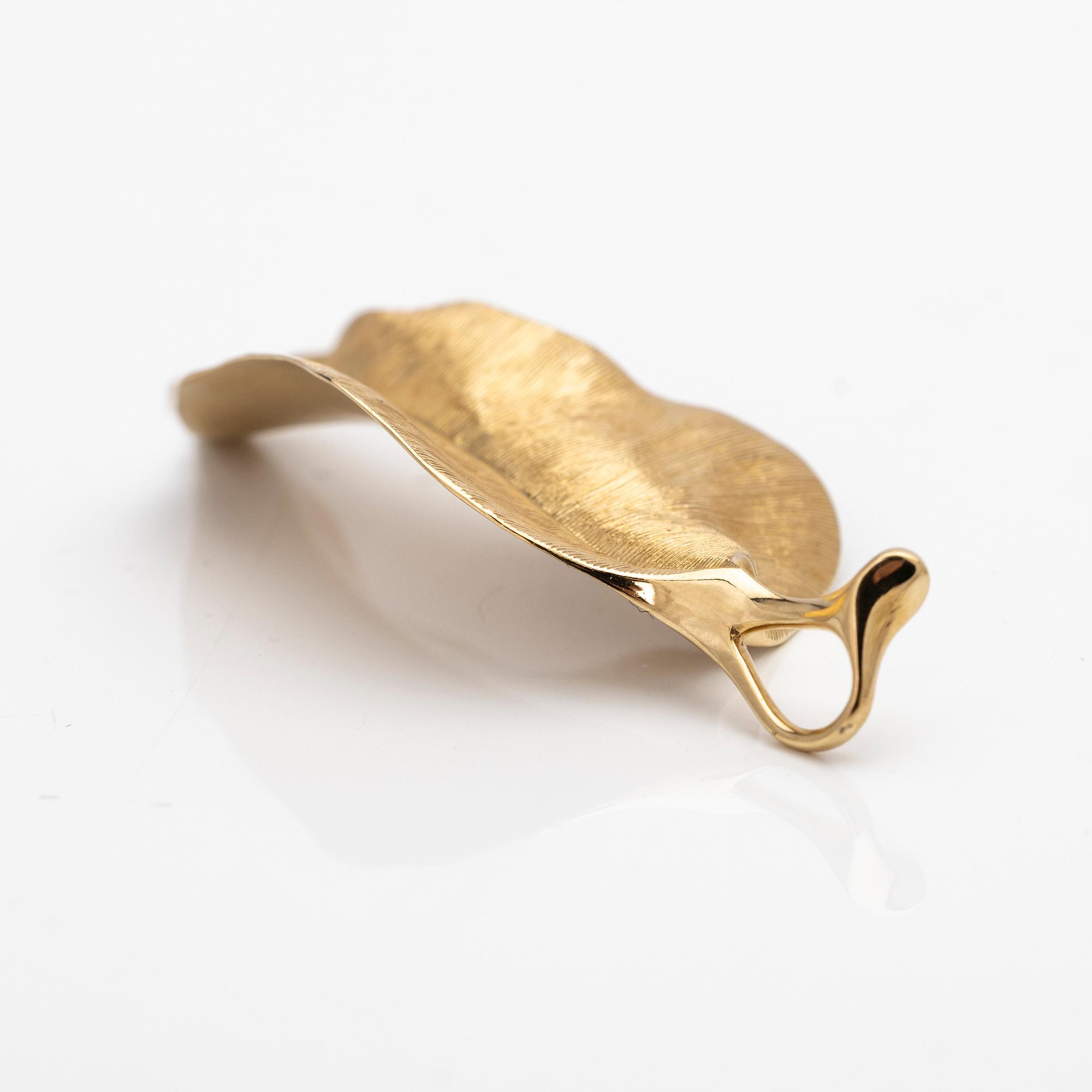 Ole Lynggaard, Pendant, “Blad”, 18k red gold, designed by Charlotte Lynggaard.