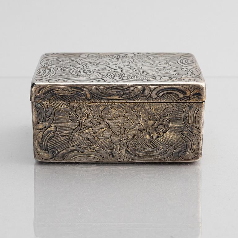 Arvid Floberg, dosa, delvis förgyllt silver, Stockholm 1768. Rokoko.