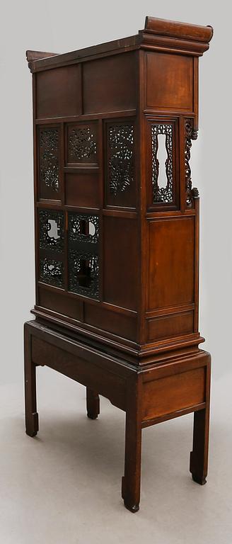 AN EASTASIAN BOOKCASE, first half of the 20th century.