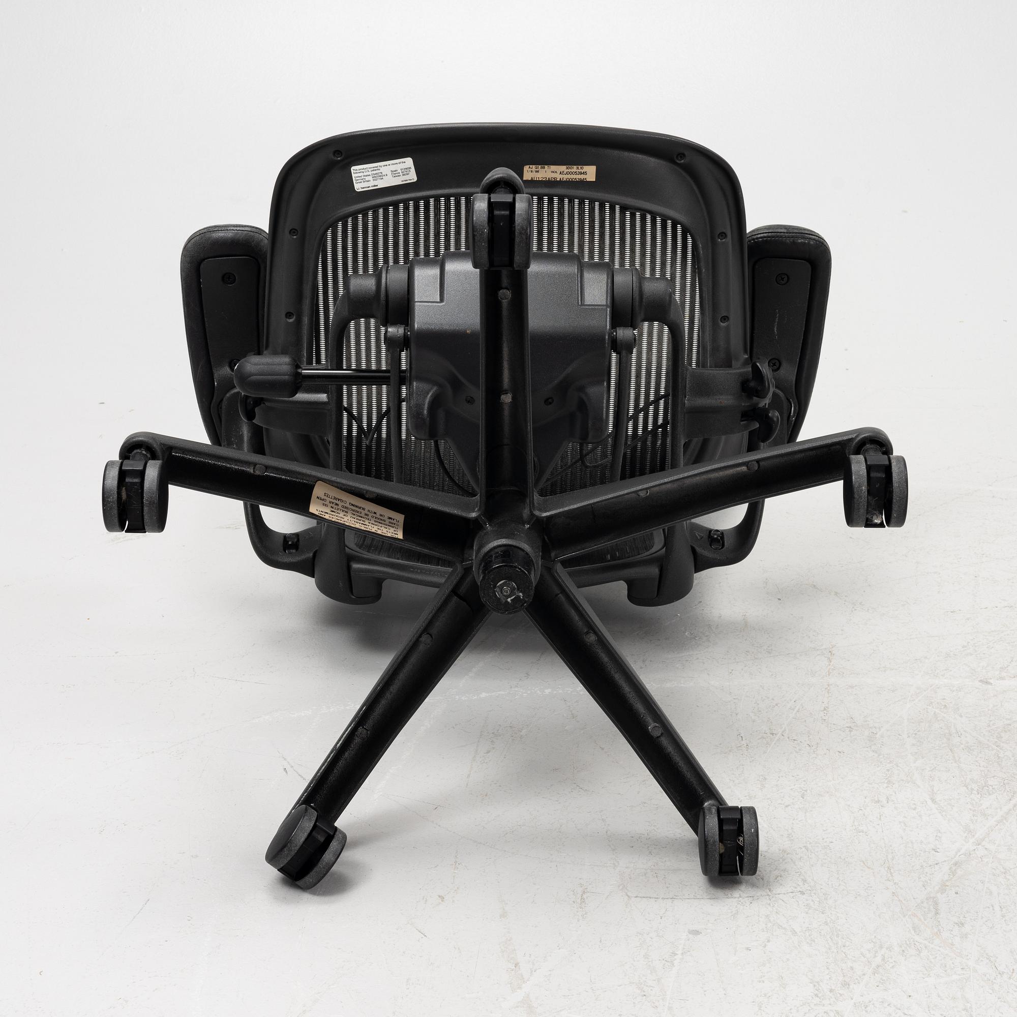 Don Chadwick och Bill Stumpf, skrivbordsstol, "Aeron", Herman Miller.