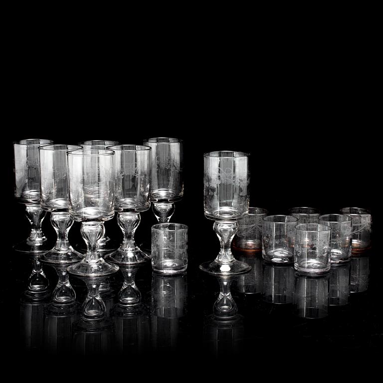 GLAS, 14 st, "Antik", Reijmyre Glasbruk.