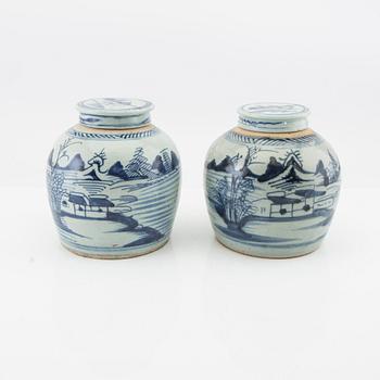 Two Chinese porcelain jars with covers, China, 19th century porcelain.