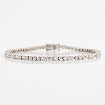 Tennis bracelet 18K white gold with brilliant-cut diamonds totalling 3.82 ct.