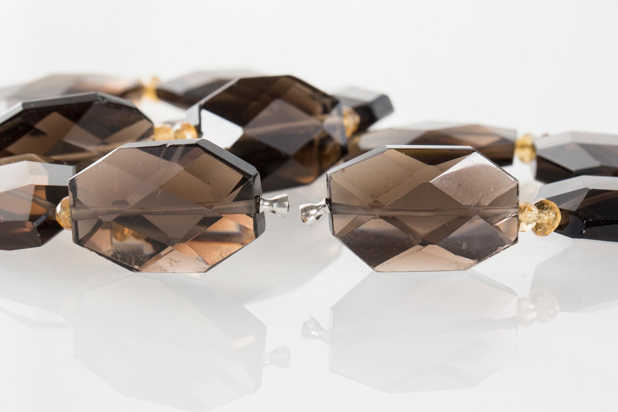 COLLIER, Ole Lynggaard, fasetterad rökkvarts.