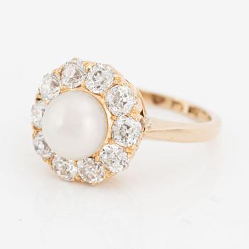 Ring, carre cut model 18K gold with button pearl and old-cut diamonds.