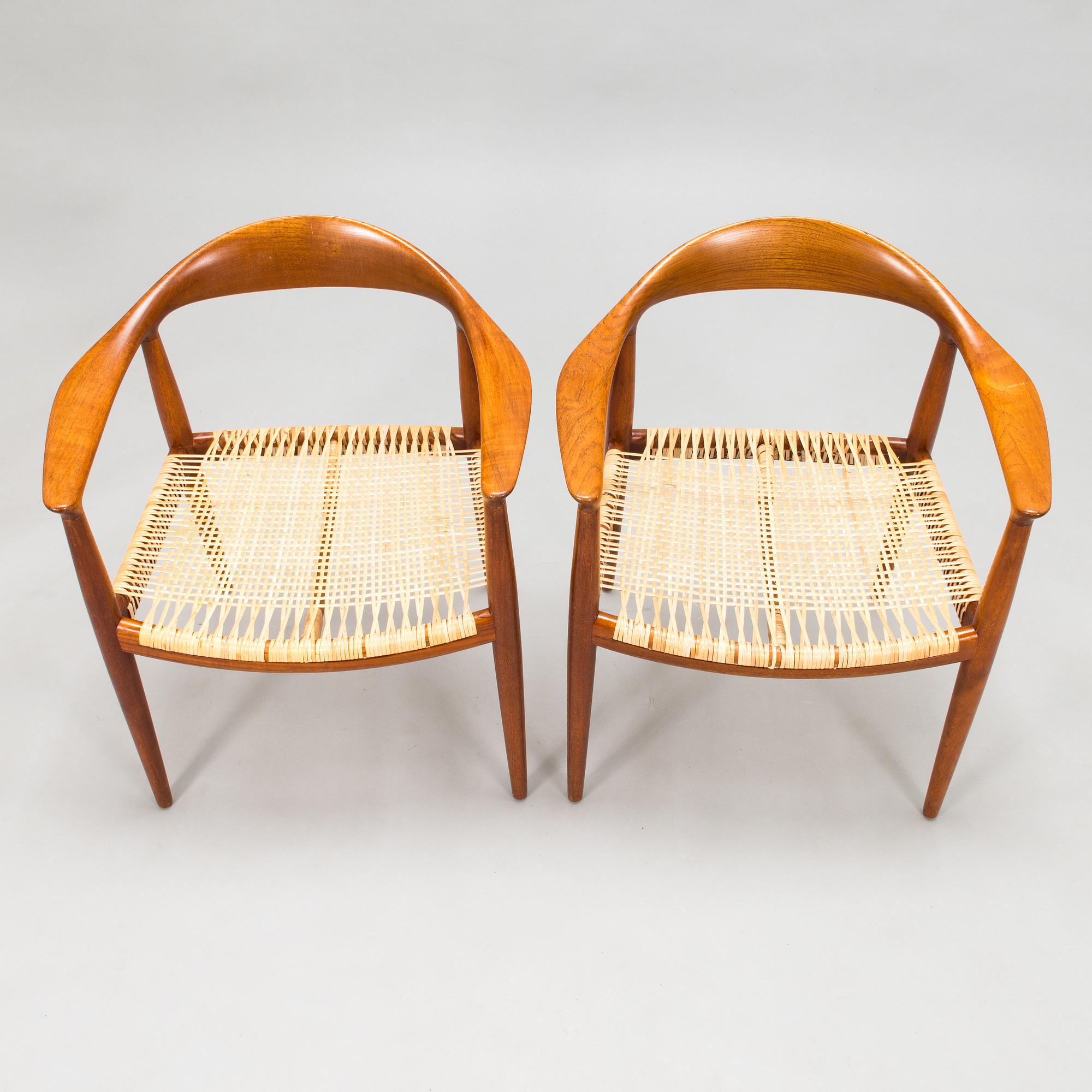 Hans J Wegner, Six 1950s armchairs, "The Round Chair", Johannes Hansen, Denmark.