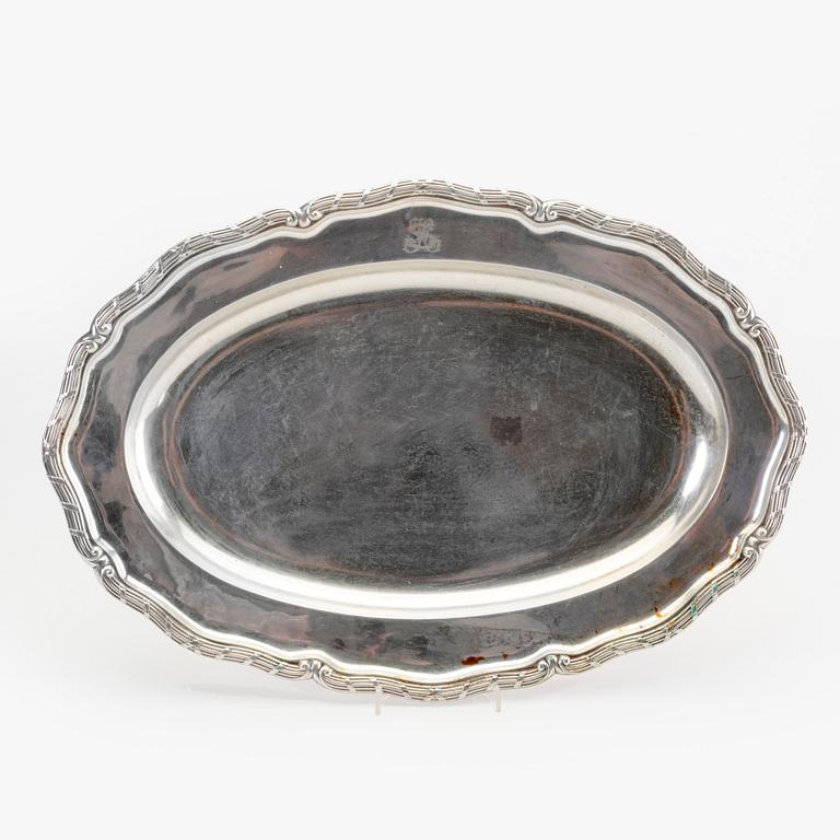 A Swedish 20th century silver serving plate mark of CG Hallberg Stockhom 1916, weight 1406 gram.