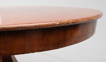 BORD, Karl Johan, 1800-talets mitt.