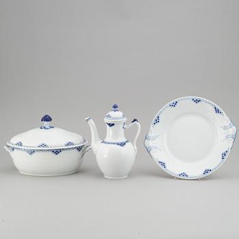 Royal Copenhagen, 28 pieces, porcelain, "Princess", Denmark, 1922-1999.