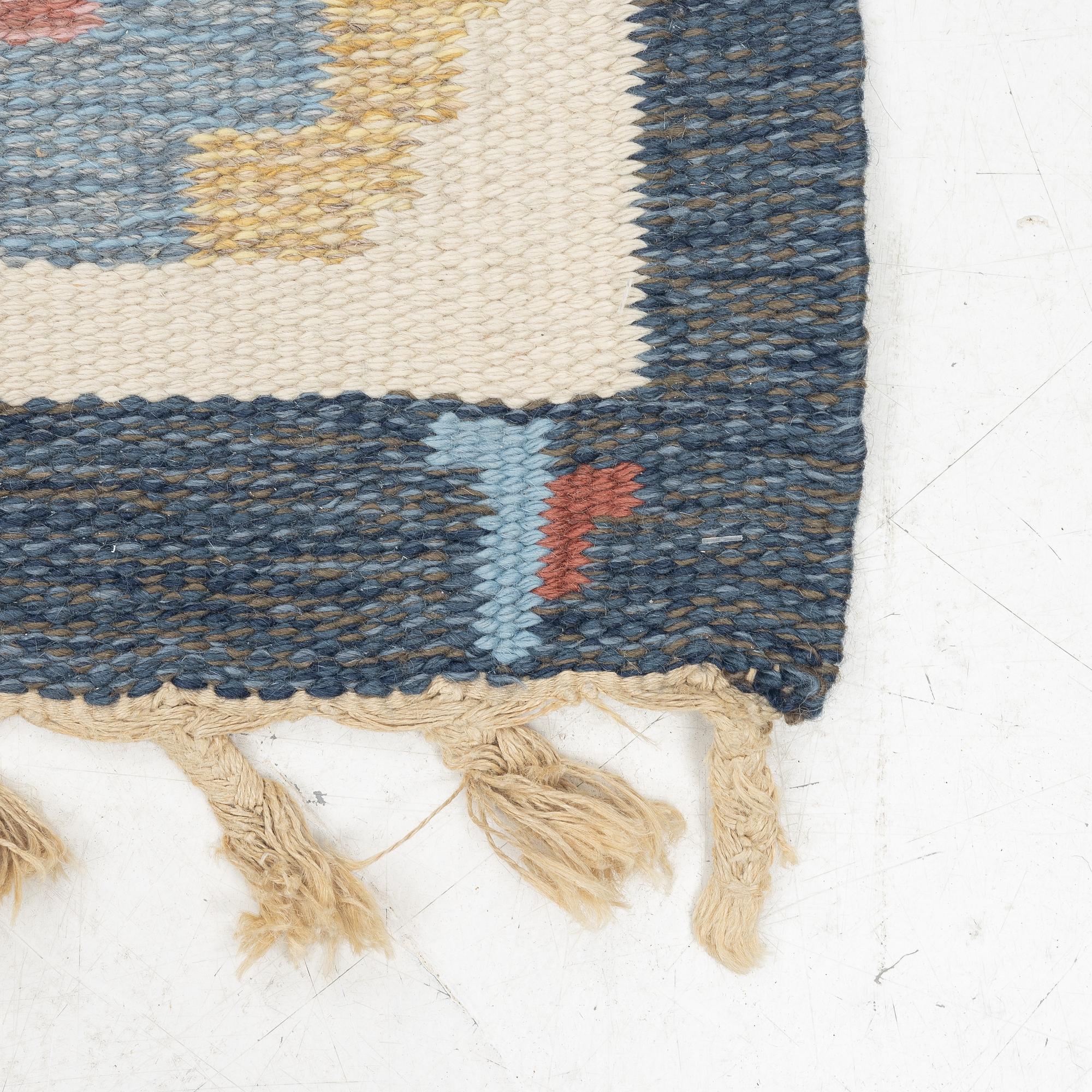 Lizette Norlander, a carpet, 'Lyckeby', flat weave, c 249 x 172 cm, Vävaregården Eringsboda, signed V.