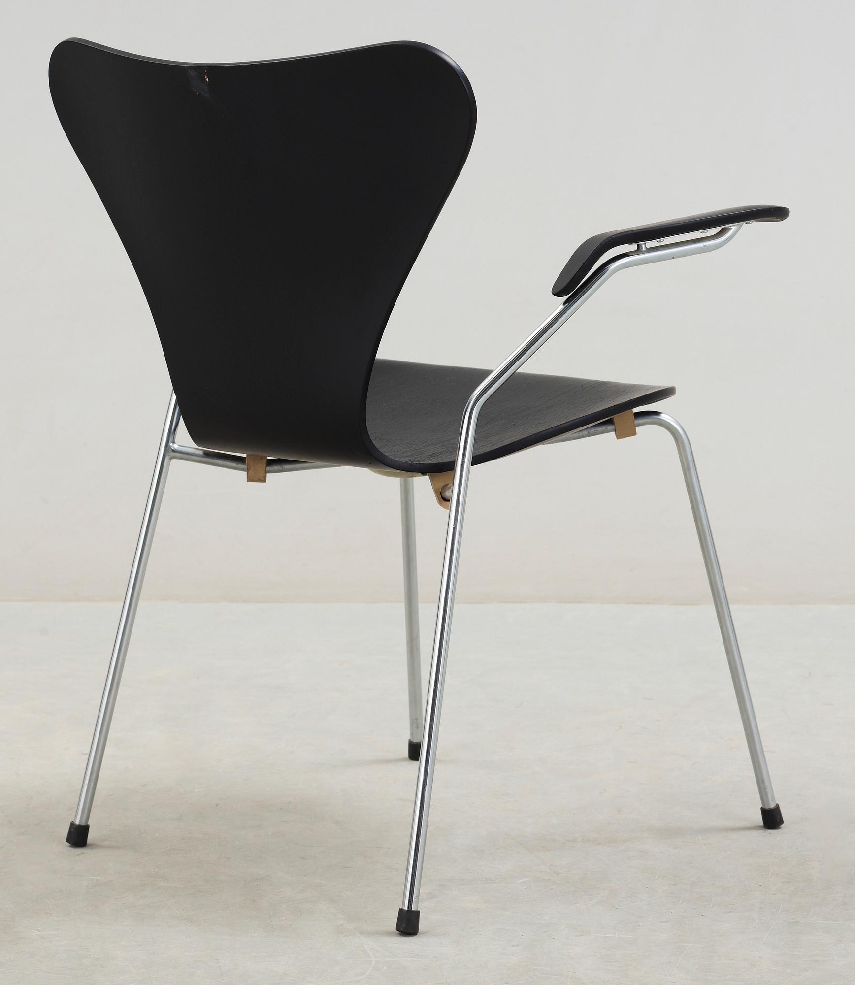 KARMSTOL, "Sjuan", Arne Jacobsen, Fritz Hansen, 1994.