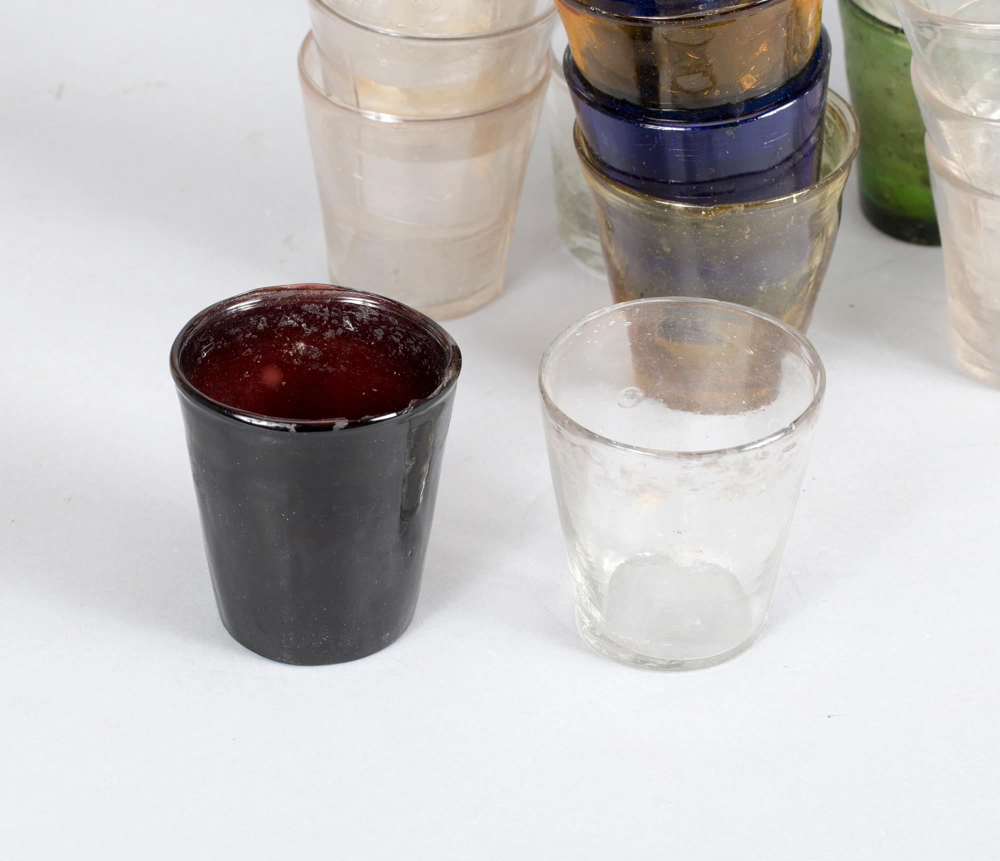PROCESSIONSLYKTOR, 35 st, glas, Lourdes, Frankrike.