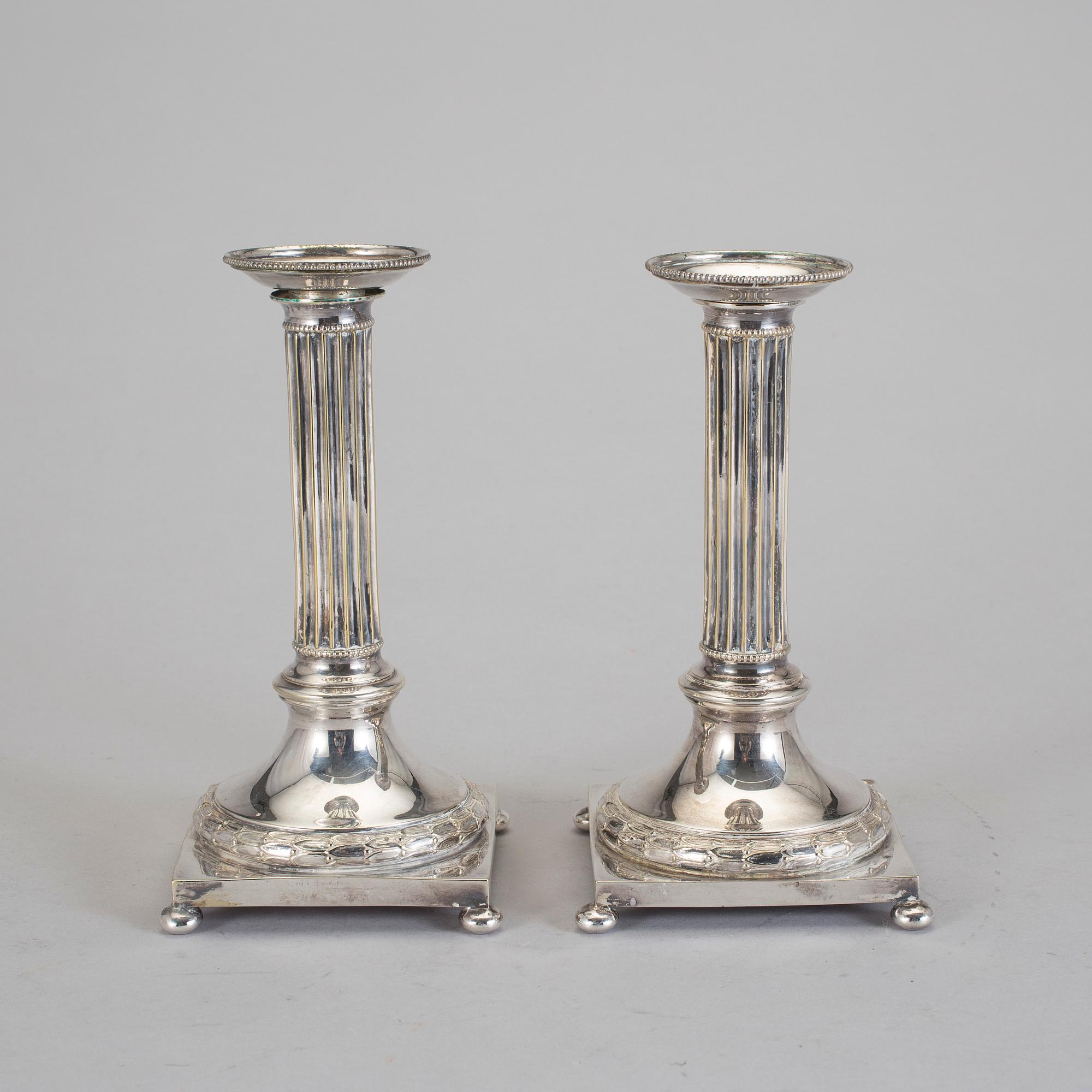 LJUSSTAKAR, ett par, Nysilver, CG Hallberg, gustaviansk stil, 1900-tal.