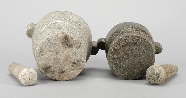 MORTLAR, 2 st, kolmårdsmarmor, 1800-/1900-tal.