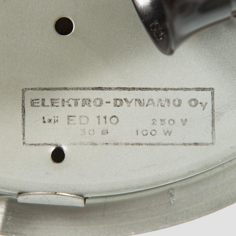 Kattovalaisimia, 3 kpl, malli ED 110 Elektro-Dynamo Oy 1900-luvun puoliväli.