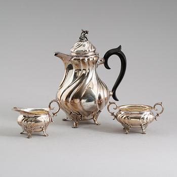KAFFESERVIS, 3 del, silver, CG Hallberg, Stockholm bla 1952. Total vikt 775 g.