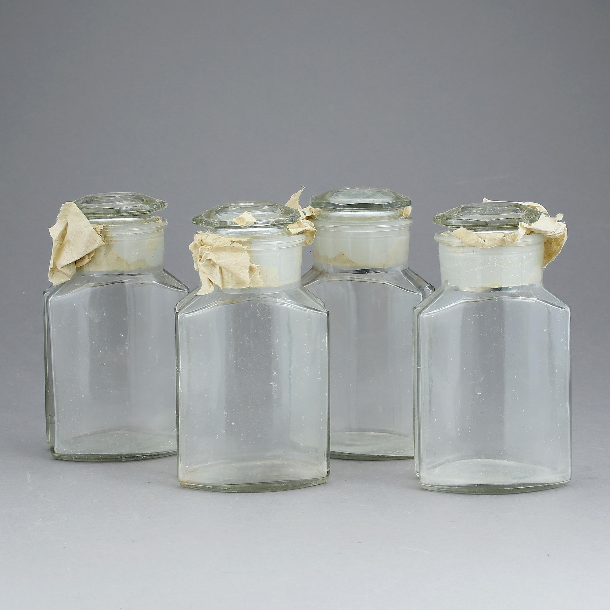 MEDICINFLASKOR, 15 st, tidigt 1900-tal.