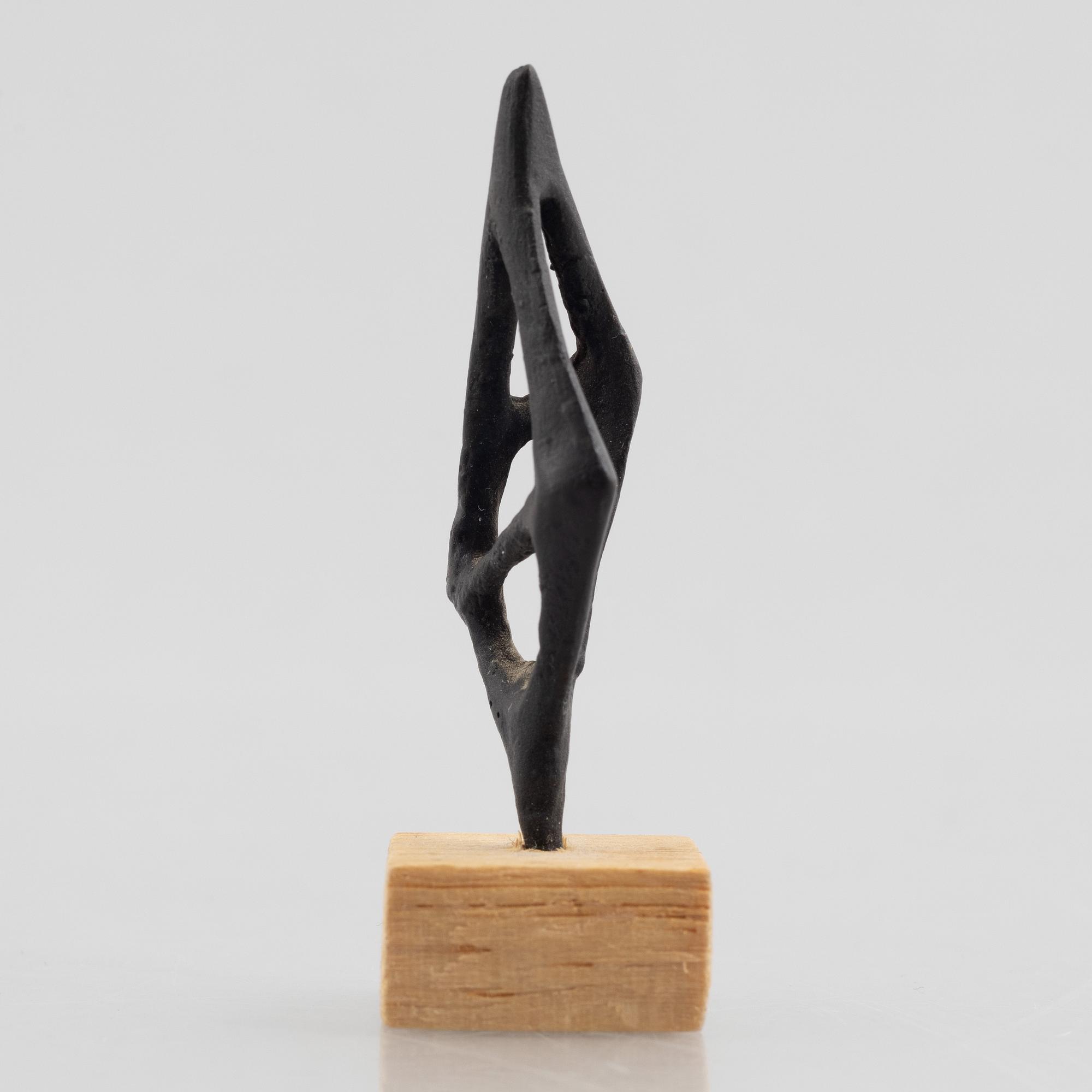 Arne Jones, "Treklang".
