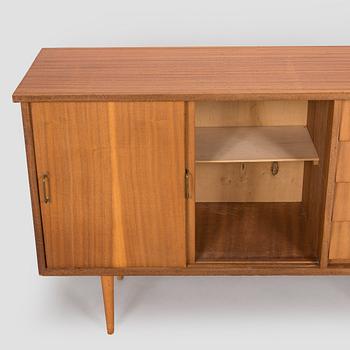 Skänk / sideboard, 1900-talets mitt.
