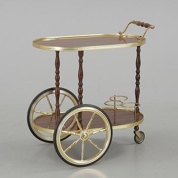 SERVERINGSVAGN, 1900-talets andra hälft.